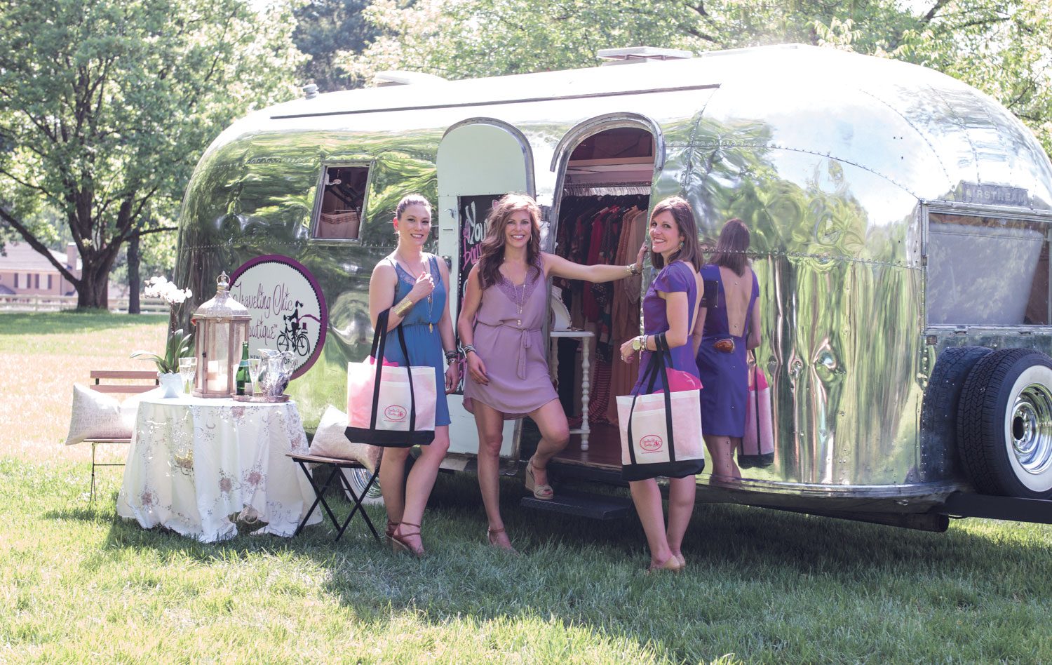 Events-Trunk-Show-Traveling-Boutique-Airstream